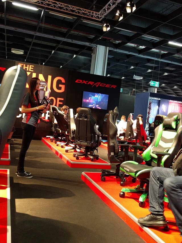 DXRacer現身德國Gamescome2106游戲展