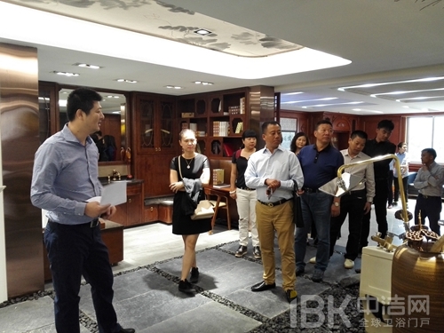 心海伽藍展廳全新亮相，迎經(jīng)銷商考察團首批參觀