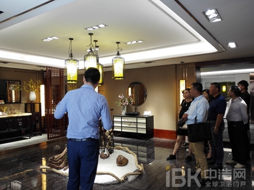 心海伽藍展廳全新亮相，迎經(jīng)銷商考察團首批參觀